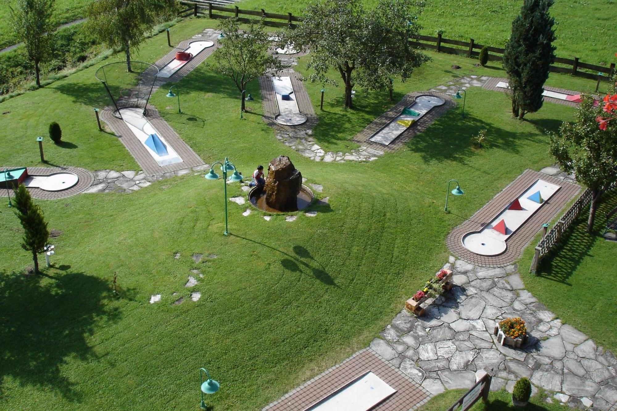 Neuwirt Hotel 3*